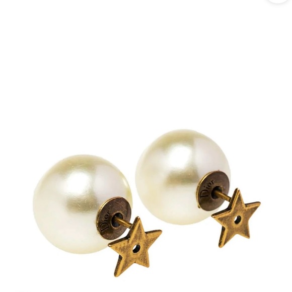 DIOR PEARL STAR STUDS EARRINGS -BRAND NEW - Picture 1 of 3